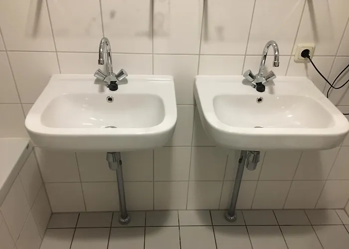 3 Bedroom Serviced * Oosterbeek